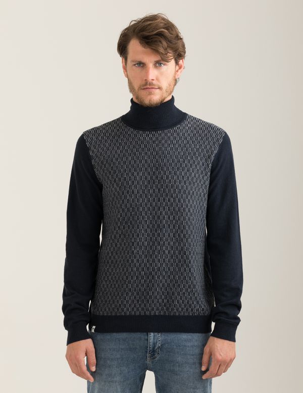 Fancy turtleneck sweater fineness 12